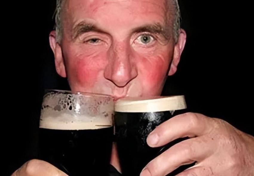 揭秘长寿的真相:被忽视的酒精红线与身体预警 健康养生