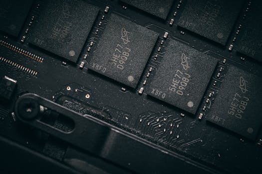 从德州工厂到星空轨道，芯片产能跃升计划揭晓：三家公司合力，太空部署成关键。