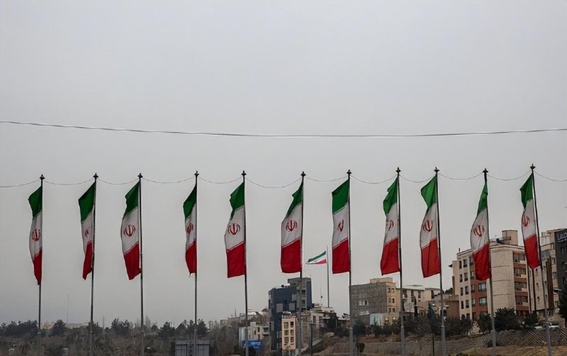  硬核拆解：伊朗如何用“科技七寸”改写中东博弈棋盘 新闻