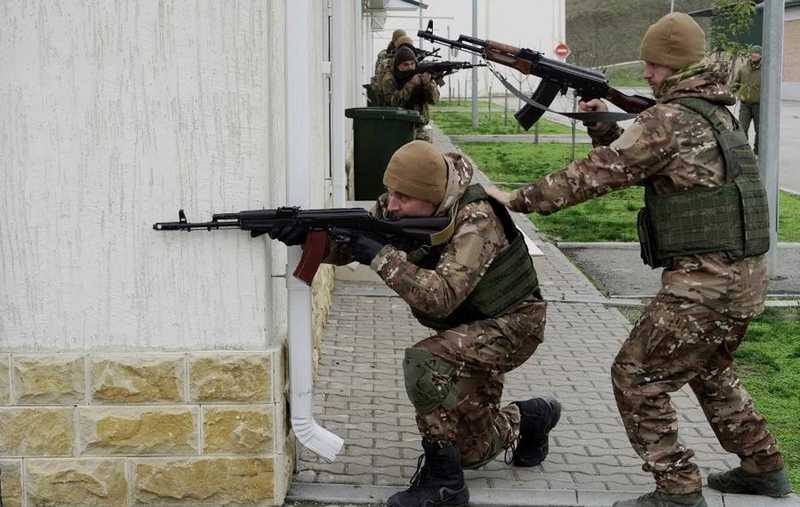  硬核拆解：伊朗如何用“科技七寸”改写中东博弈棋盘 新闻