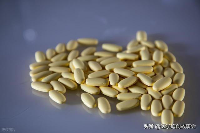  从神经递质到代谢通路：深度解析谷维素加维生素B12的老年健康干预方案 健康养生